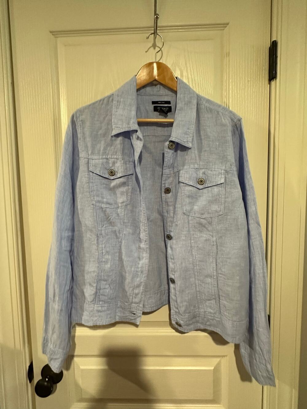 Linen light Blue Chambray Jacket size large Jones & co